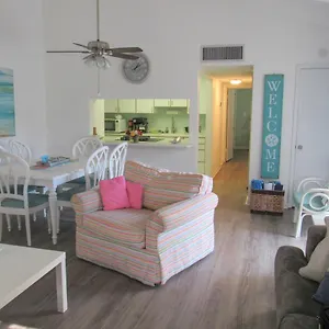Sunny Miramar Half Mi To Access! Apartment Destin